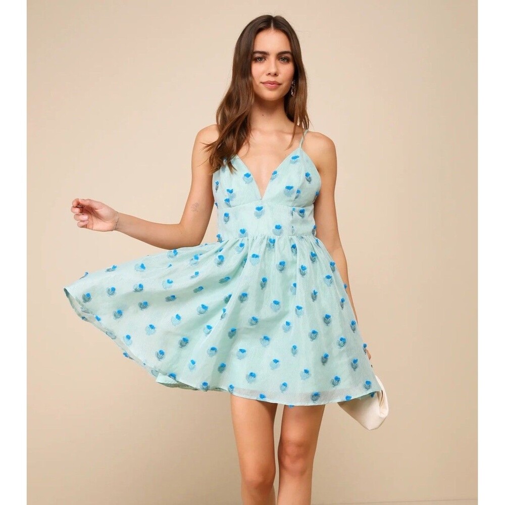 NWT Lulus Definitely Flirty Green Medium Floral Textured Skater Dress Summer‎